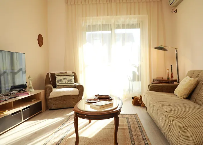 Fortuzi Apartment Tirana