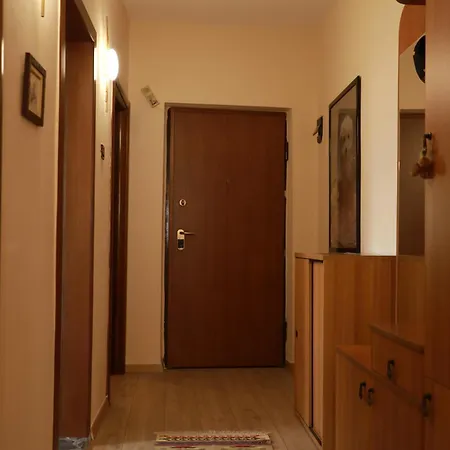 Fortuzi Apartment