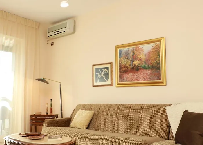 Fortuzi Apartmán *